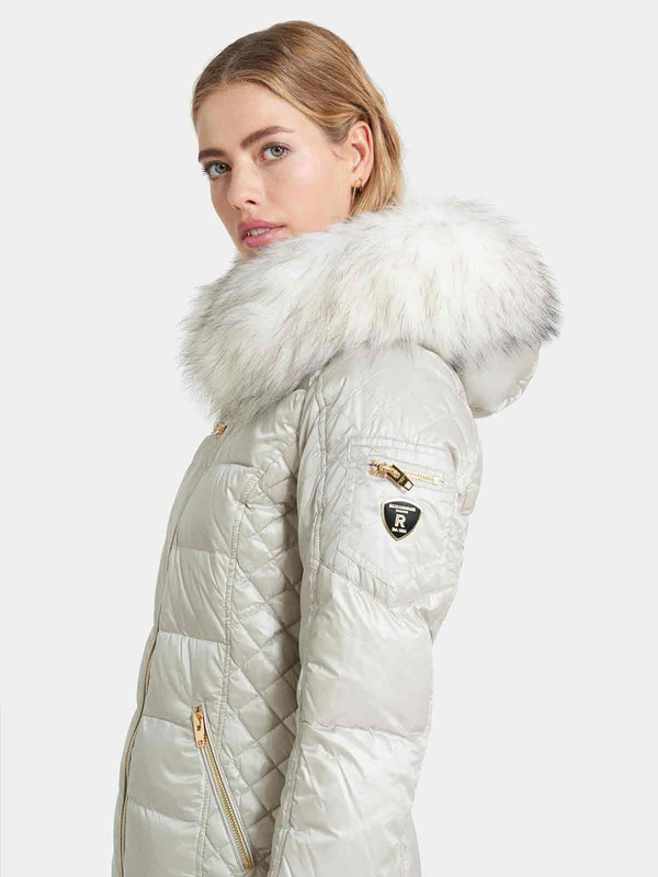 ROCKANDBLUE RITA 63 cm- Krótka puchowa kurtka o bardzo wąskim kroju w lekko połyskującym materiale